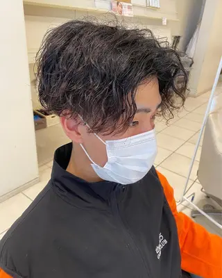 パーマ メンズ メンズパーマ 副店長ユウタのヘアスタイル