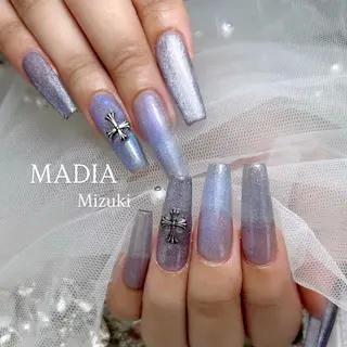ネイル Nailsalon MADIA所属・石塚 みずきのネイルデザイン