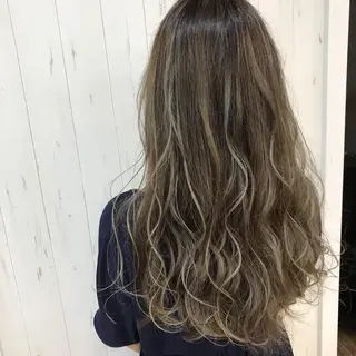 ミディアム 💍艶カラー KAREN💍のヘアスタイル