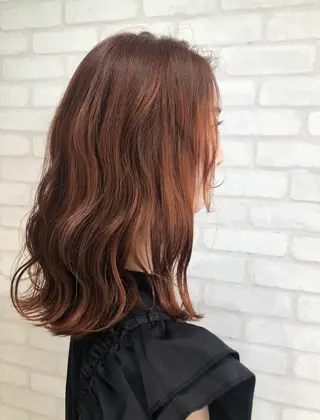 セミロング T Akaneのヘアスタイル