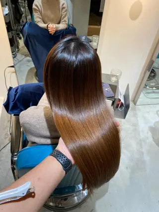 ロング 必ず笑顔で帰っていた だきます！安田祐貴のヘアスタイル