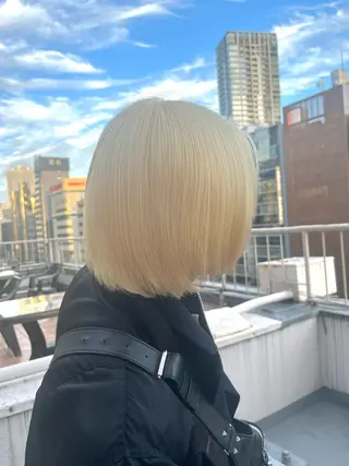 ショート 🌈カラー特化 ハイトーンけいと🌈のヘアスタイル