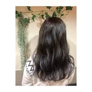 ミディアム セミロング ロング カラー 🪐脱白髪染め 🪐松尾菜々美のヘアスタイル