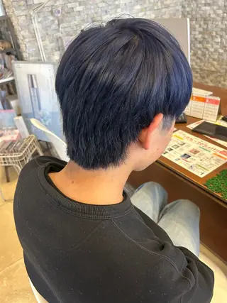 ショート カラー 丸山 莉世のヘアスタイル