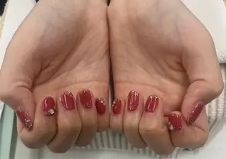 ネイル 土肥 愛菜のネイルデザイン