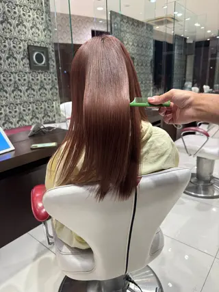 セミロング カラー Eir-Luxe所属・縮毛/髪質改善 上野颯太のヘアスタイル