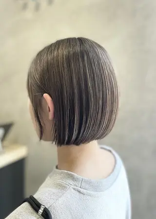 ショート ブリーチなし透明感 カラー✨横山 佳希のヘアスタイル