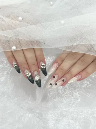 ネイル akari🎀 京橋 ARRINEのネイルデザイン