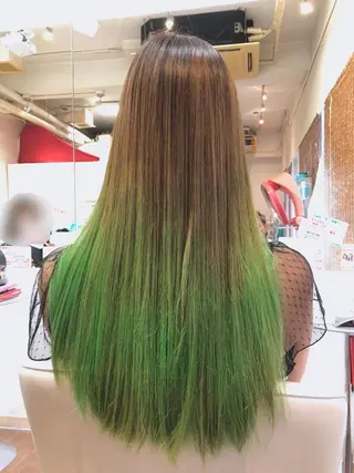 ロング カラー GLAD 萩原のヘアスタイル