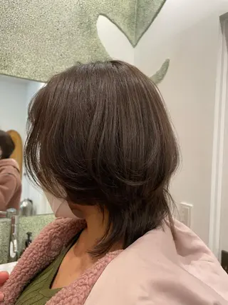ショート カラー 柿坂 華のヘアスタイル