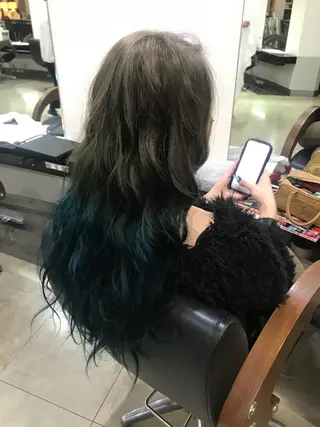 ロング カラー ヘアアレンジ 烏山 達也のヘアスタイル