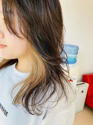 ミディアム PazRood 山下のヘアスタイル