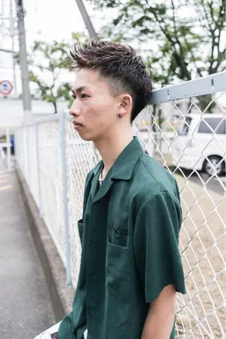 ショート カラー パーマ メンズ メンズパーマ 赤司 泰樹のヘアスタイル