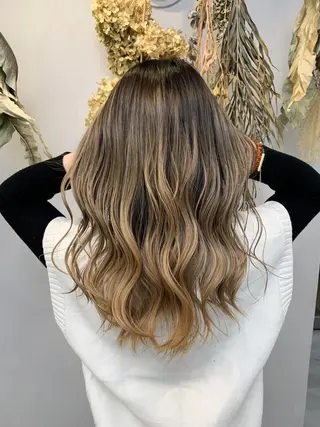 セミロング レイヤー×縮毛矯正 深見 拓のヘアスタイル
