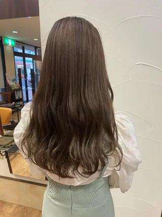 ロング カラー サプリームヘア 飯田みち瑠のヘアスタイル