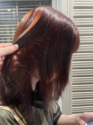 カラー Hiroka / NANAのヘアスタイル