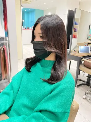 セミロング 韓国風ハッシュカット 似合わせレイヤー池袋のヘアスタイル