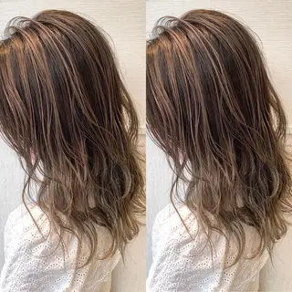 ロング カラー ヘアアレンジ 白髪ぼかしハイライト 茗荷谷駅徒歩2分のヘアスタイル