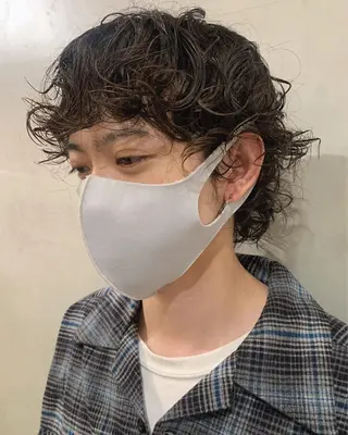 ミディアム パーマ メンズ 優作 〜圧倒的信頼〜のヘアスタイル