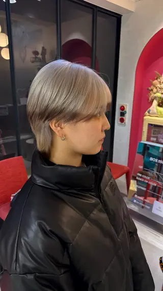 ショート カラー Boxmico. / カカズ コトネのヘアスタイル