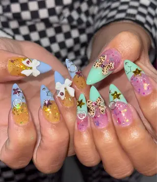 ネイル 🫧HI-KO 🫧のネイルデザイン