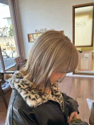 ミディアム トップスタイリスト 林すずかのヘアスタイル