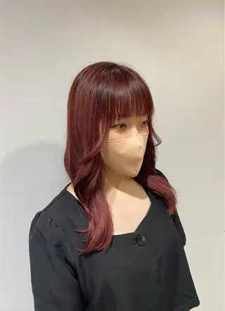ミディアム カラー mei / レイヤー 顔まわり 🤍のヘアスタイル