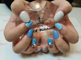 ネイル ネイルリボン 受付スタッフのネイルデザイン