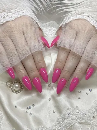 ネイル UNABOMBA (24時間営業)のネイルデザイン