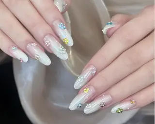 ネイル Pure&Rich Nailのネイルデザイン