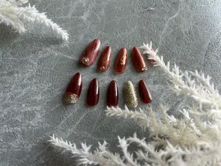 ネイル 中村 春菜のネイルデザイン