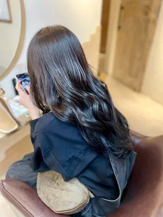 カラー 内山 あすかのヘアスタイル