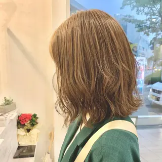 ショート カラー 農添 杏のヘアスタイル