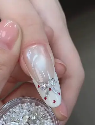 カラー AIN Nailのネイルデザイン