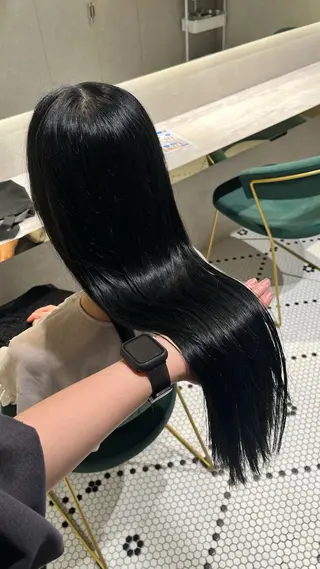 ロング カラー 新宿/ヘアカラー AiNAのヘアスタイル