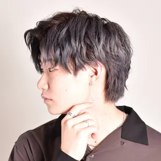 ミディアム カラー メンズ マエダルイ🌐 レイヤースタイルのヘアスタイル