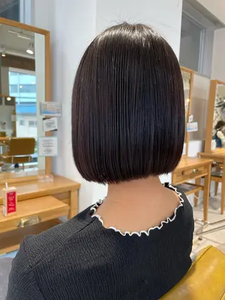 ショート 鈴木弥月/大人ボブ× 透明感カラーのヘアスタイル