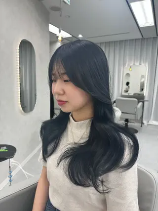 ロング カラー 韓国ヘア特化🇰🇷 心斎橋【ユリカ】のヘアスタイル
