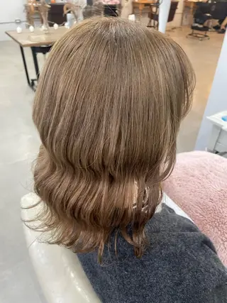 ミディアム カラー 🌷デザインカラー 🌷渡辺玲奈のヘアスタイル