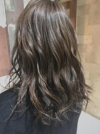 ミディアム カラー 藤井 健のヘアスタイル