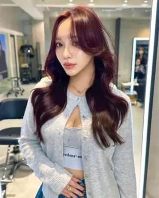 ロング カラー 中韓🇨🇳🇰🇷 🤍TAKAHIROのヘアスタイル