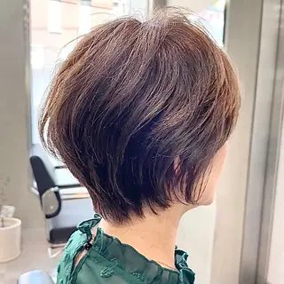 ショート ツヤ髪レイヤー/ 顔まわり/kokiのヘアスタイル