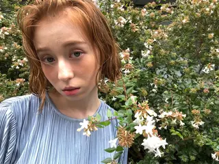 ミディアム 緑川 瑞穂のヘアスタイル