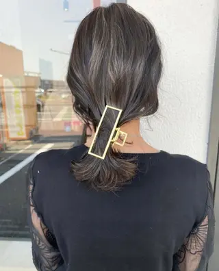 ミディアム カラー 藤井 貴美子のヘアスタイル