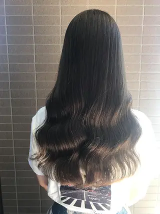 ロング パーマ yukari 艶髪ヘアのヘアスタイル