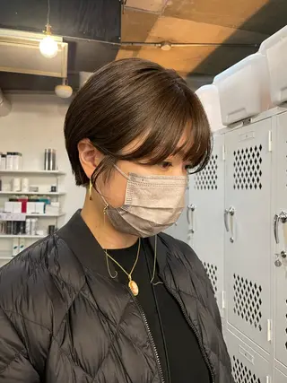 ショート カラー センターパート／マッ シュ／パーマ　あさみのヘアスタイル