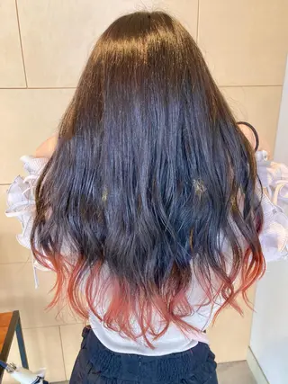 ロング タカツド ユウキのヘアスタイル