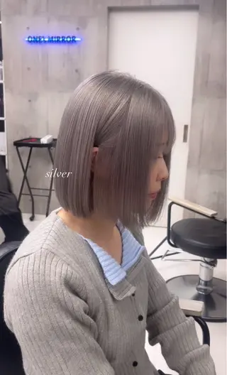 セミロング カラー ハイトーン/ゆるふわ 🧚𖥔ׁTOMO♡のヘアスタイル