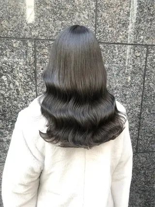 セミロング カラー 顔周り/ブリーチなし /縮毛矯正🫧伊勢のヘアスタイル
