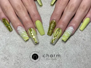 ネイル ネイルルーム チャームのネイルデザイン